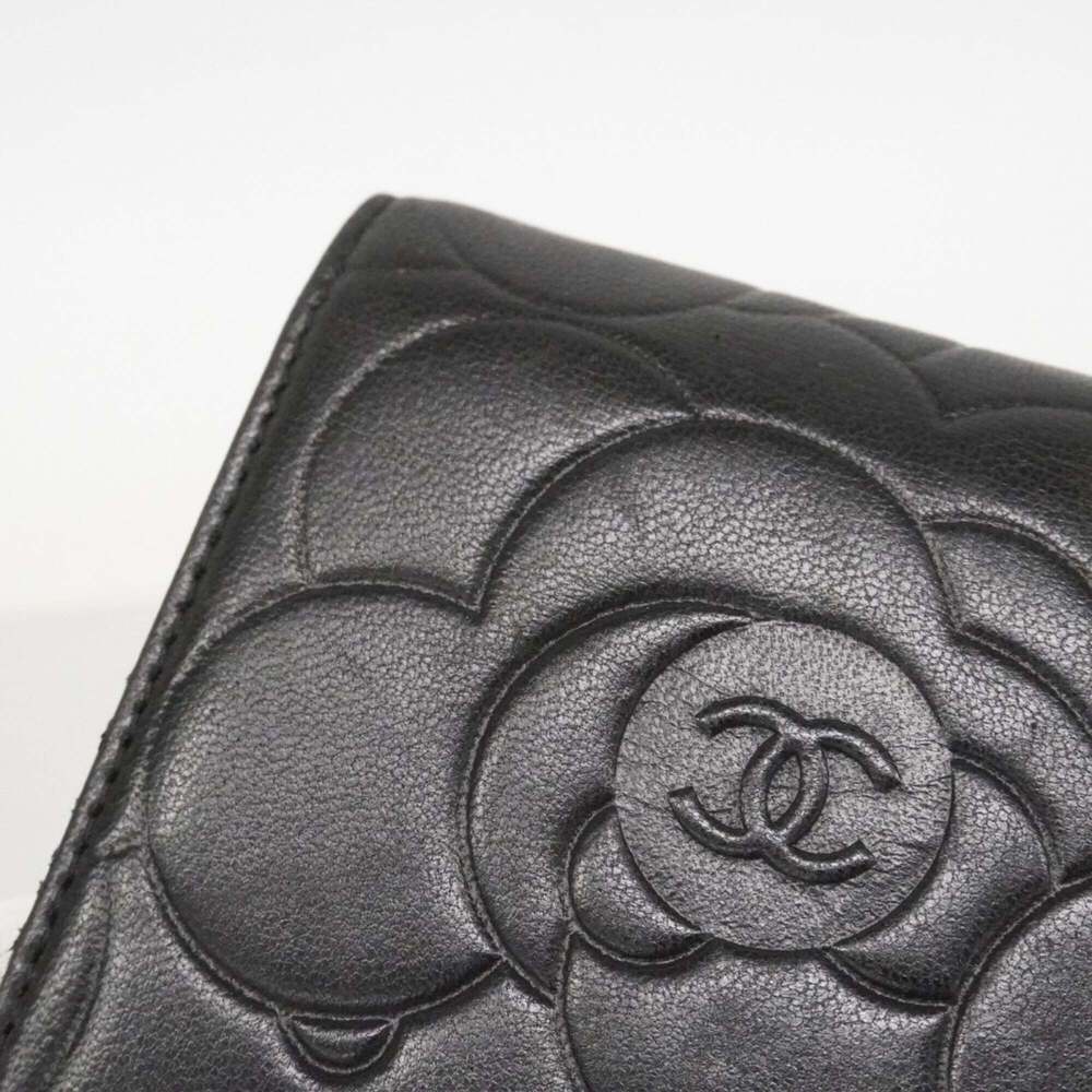 CHANEL Black Lambskin Leather Wallet - Picture 5 of 10